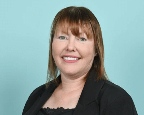 Lynda Peel
